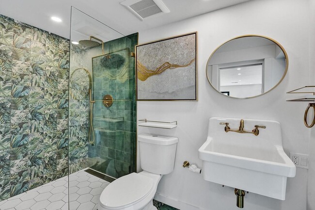 Photo - Northeast 18th Terrace, Fort Lauderdale, FL 33308 - 3 BR 3 BA single-family home