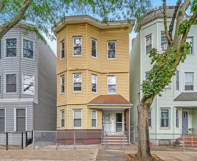 Photo - 92 Willow St Unit 2