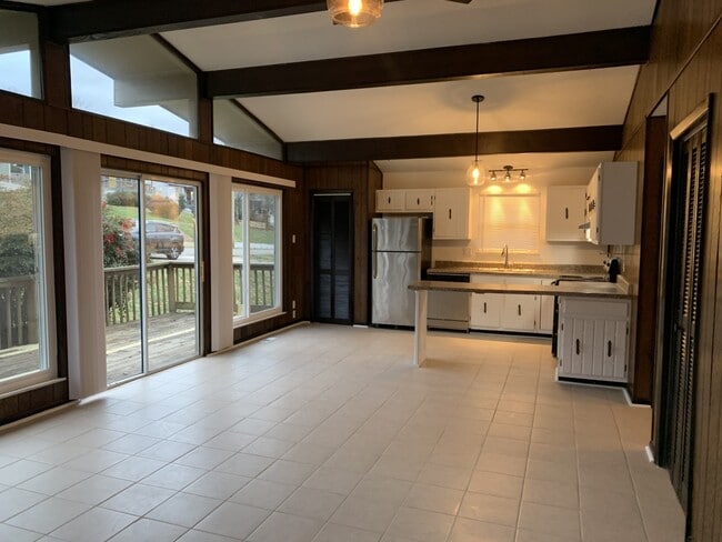 Building Photo - 519 E Churchwell Ave Unit 1 Rental