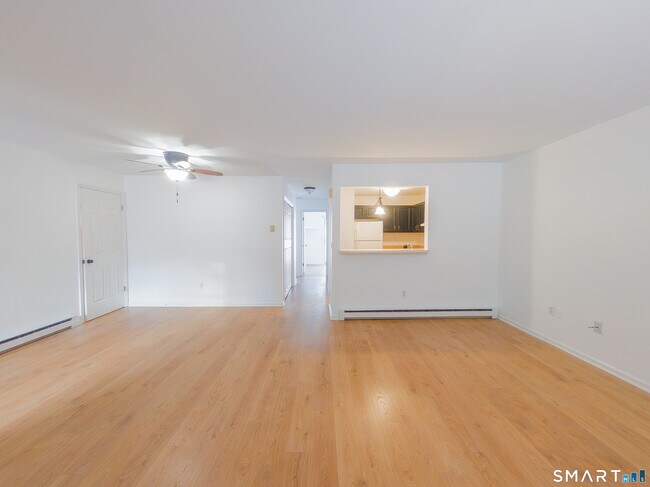 Photo - 8 Rose Ln Unidad 18-13