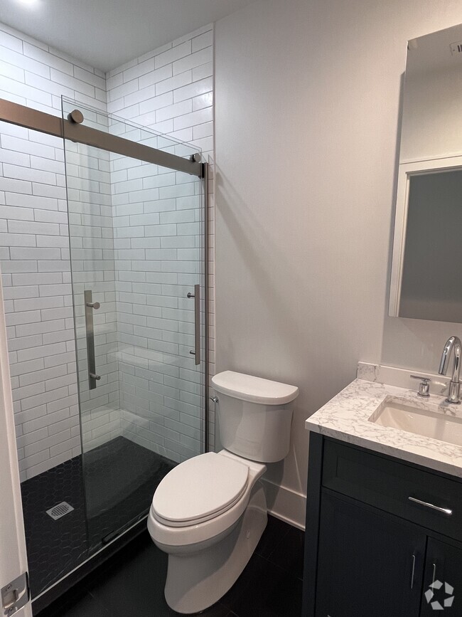 Building Photo - 1408 W Cuyler Ave Unit 1 Rental