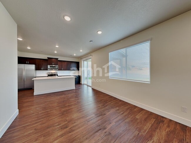 Photo - 9516 Aviara St