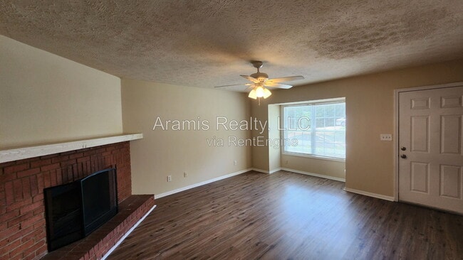 Photo - 2320 Highpoint Rd