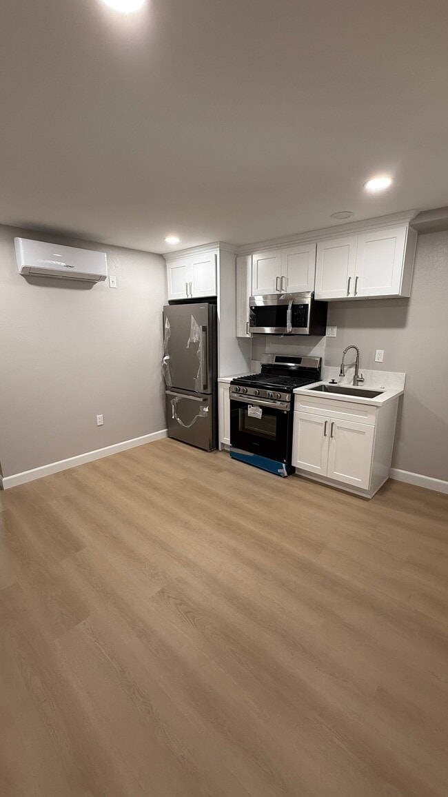 Photo - 17318 Napa Cir