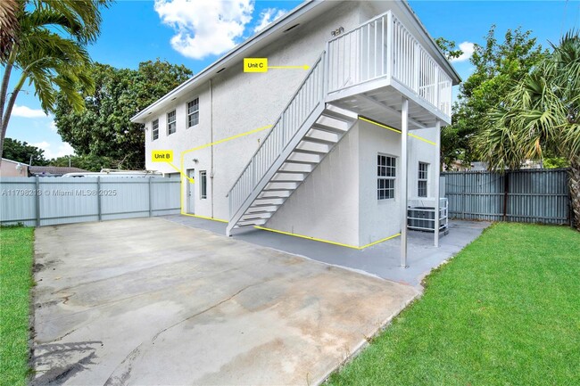 Photo - 10410 NW 28th Ave Unidad C Rental