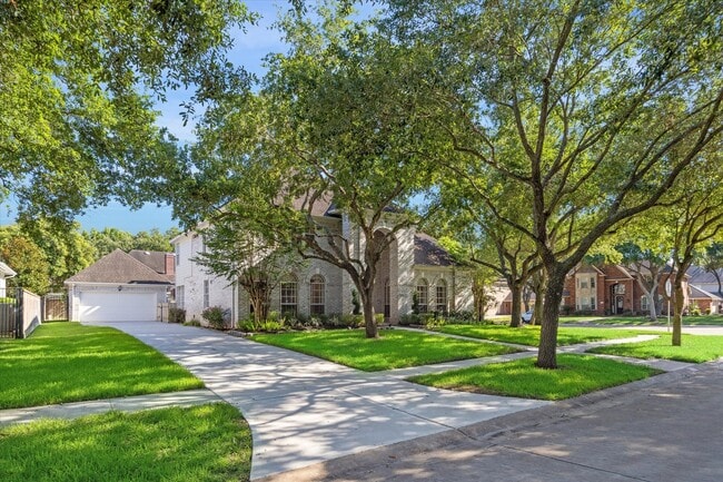 Photo - 30 Watermill Pl