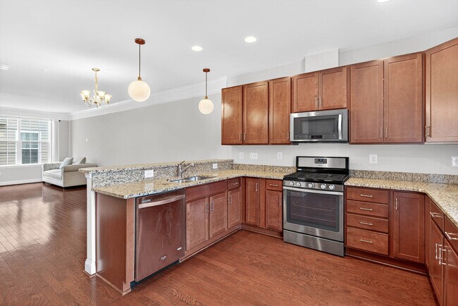 Photo - 65 Linden Pl Casa Adosada