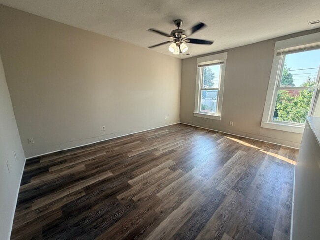 Photo - 1307 E Market St