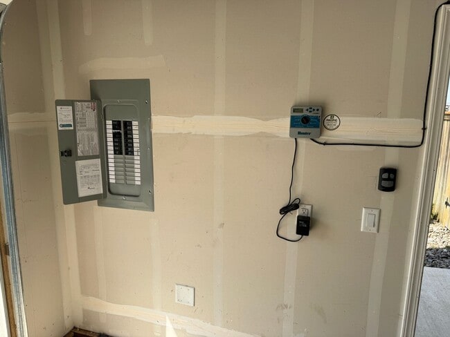 Photo - Quiet 3 bedroom/2.5 bathroom duplex!