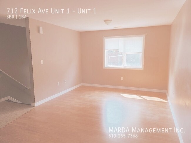 Photo - SPACIOUS 3 BED/1 BATH UNIT IN WEST WINDSOR! INCLUSIVE + FREE INTERNET! Unité 1
