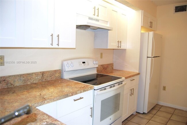 Photo - 8540 SW 212th St Unit 203