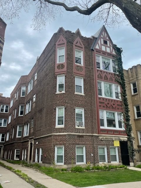 Photo - 2044 W Farragut Ave Apartment