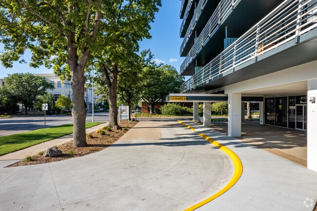 Photo - Sky Park Apartments