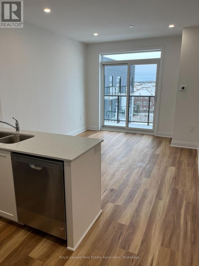 Photo - 1936 Rymal Rd E Unit 502