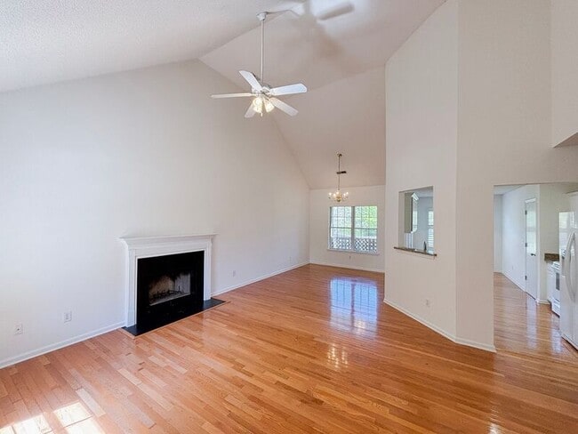 Photo - 118 Sea Cotton Cir