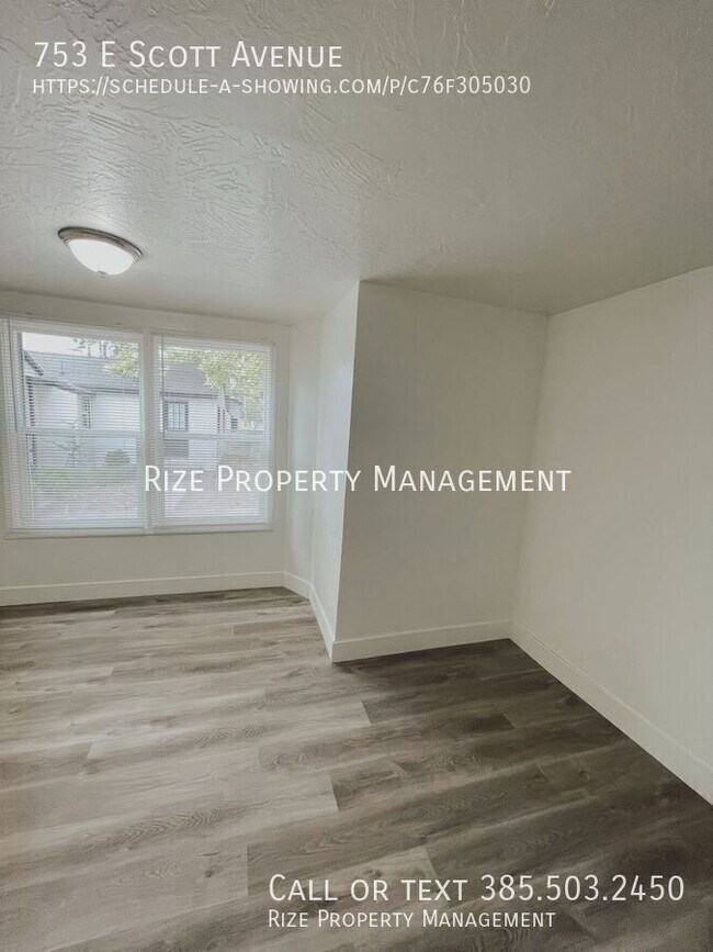 Photo - 753 E Scott Ave