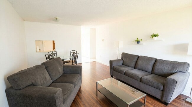 Photo - 505 NW 177th St