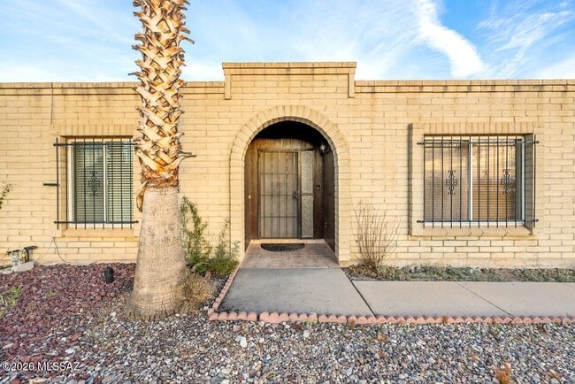 Photo - 2191 S Sunburst Dr