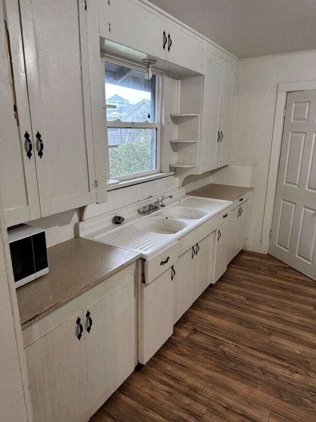 Photo - 444 N Elm St