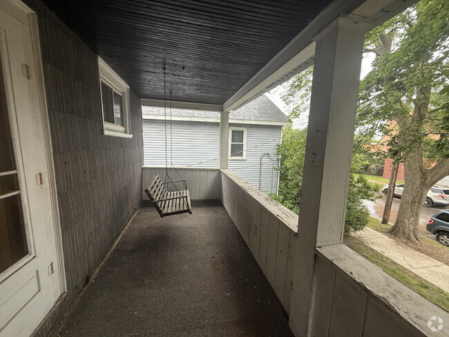 Building Photo - West Side 2BR Upper with Amazing Front Porch Unit B Rental