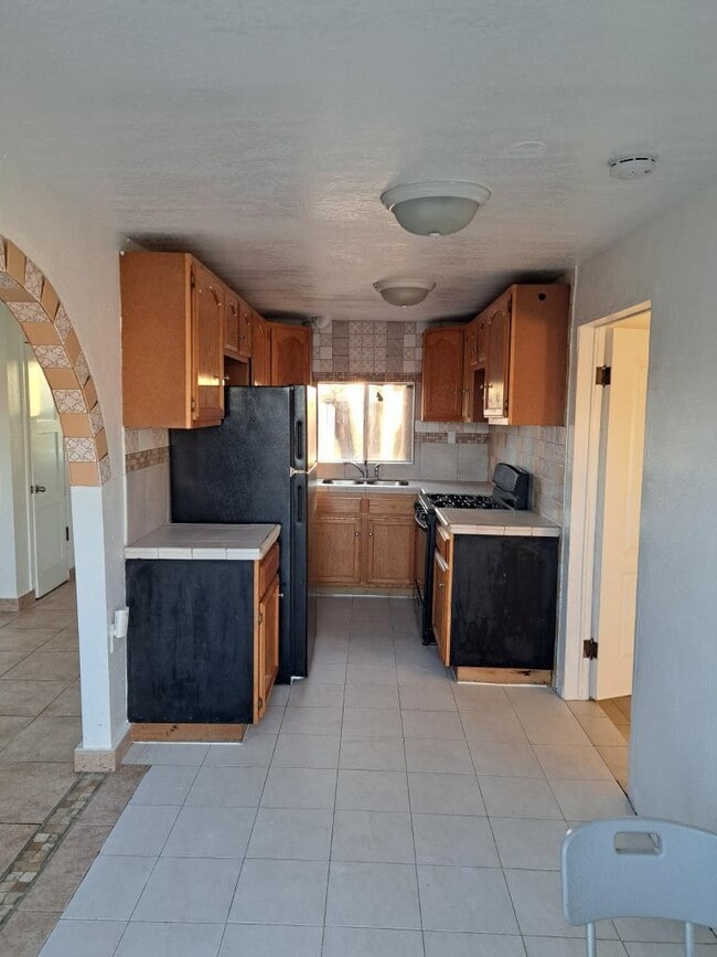 Photo - 11938 Lee Ave