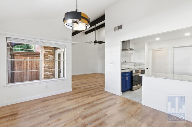 Photo - 2009 Sandberg Dr Unidad 159