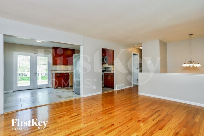 Photo - 1331 Glenstone Dr