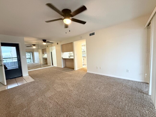 775 N Village Dr