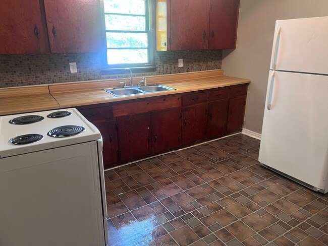 Photo - 2 Bedroom 1 Full Bath Home