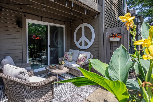 Espacio de patio del apartamento - Sawmill Commons