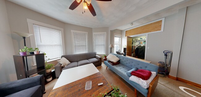 Photo - 17 Portsmouth St Unit 2