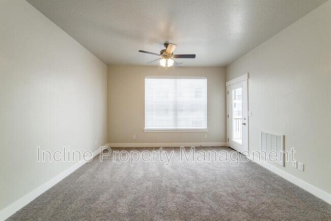 Photo - 619 N Emery Ln
