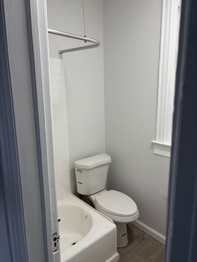 Photo - 351 Greenwich Ave Unidad 3