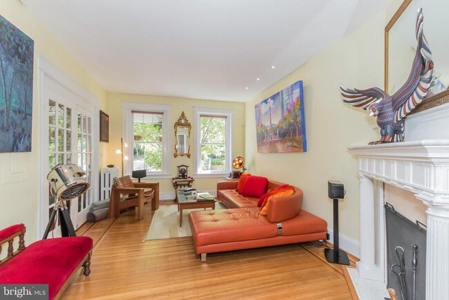 Photo - 3150 19th St NW
