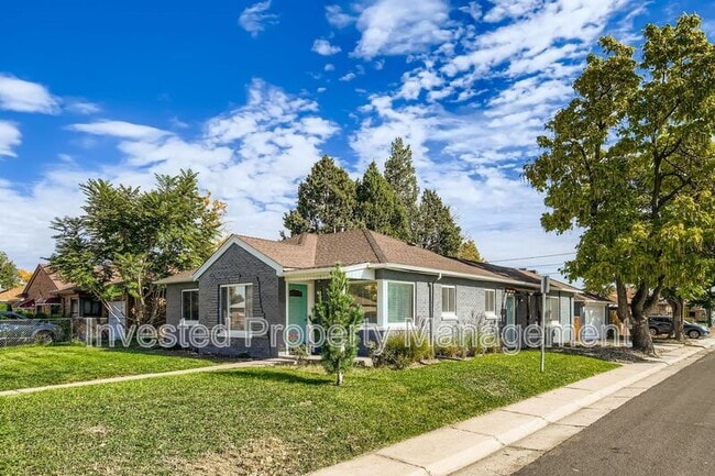 Photo - 2400 Pontiac St