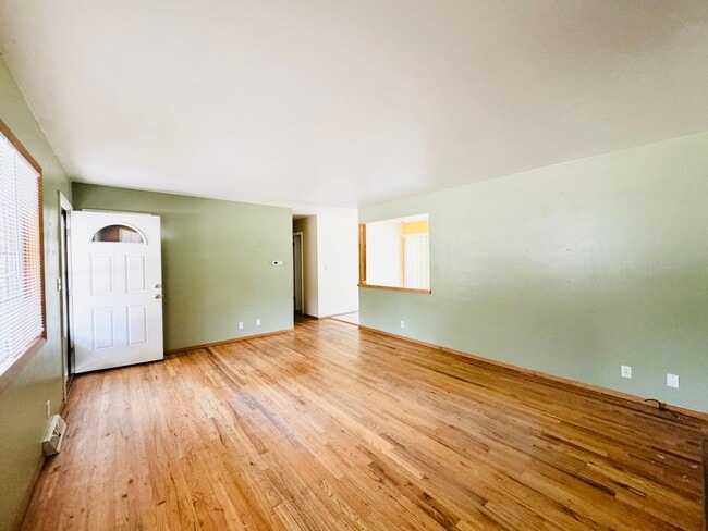 Photo - 3 Bed/1 Bath Home Near CSU!