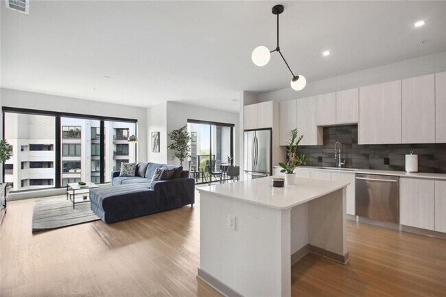 Photo - 1050 Howell Mill Rd Unit 02