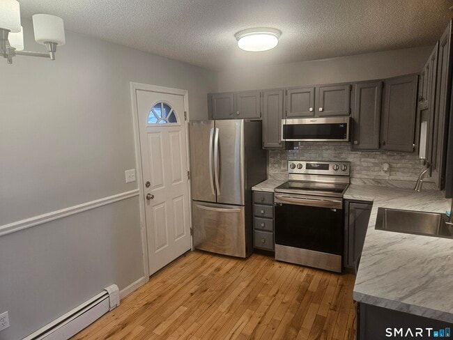 Photo - 63 Webb St Unit 11