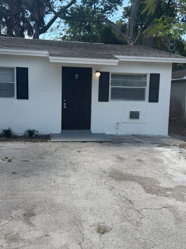 Photo - 1840 Lafayette St Unidad 4