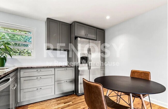Photo - 1535 Hudson St