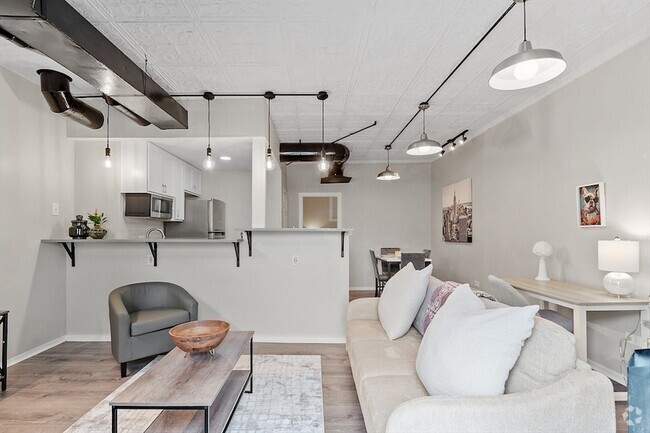 Building Photo - 1 Hazel St Unit 23R Rental