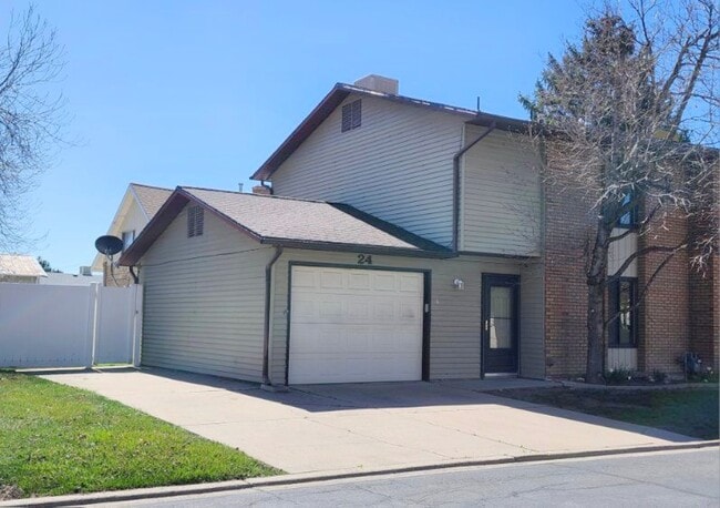 Building Photo - 24 E 735 S