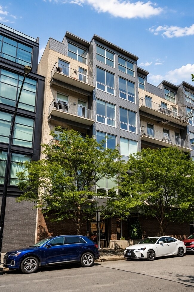Building Photo - 16 N Carpenter St