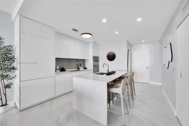 Photo - 700 NE 24th St Unit 5306