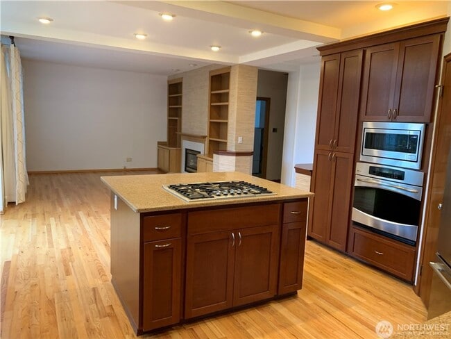 Photo - 4Bd/2.5Ba Sammamish Home