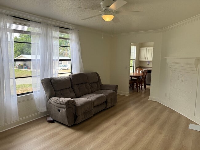 Photo - 984 W Desoto St Unit A