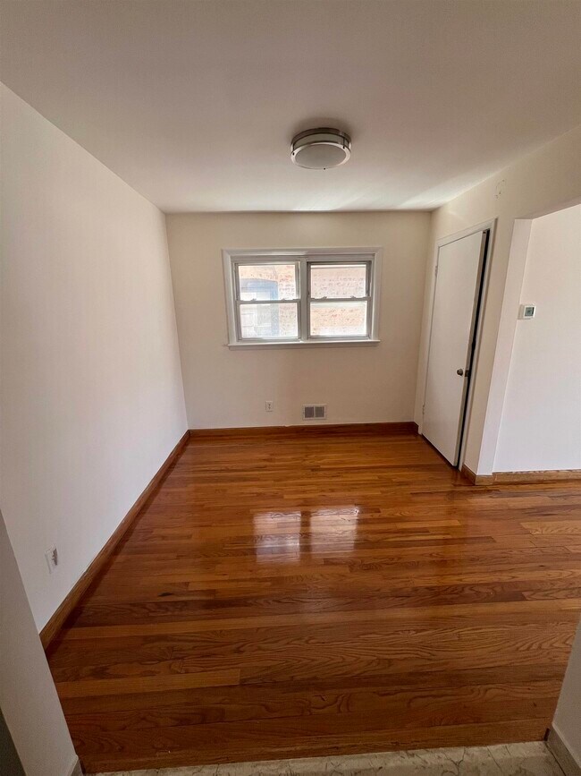 Photo - 304 Columbia Ave Unit 1