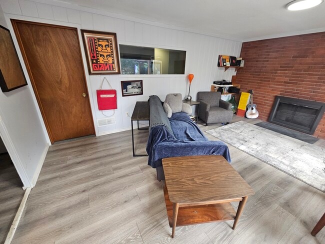 Building Photo - 8833 22nd Ave SW Unit Westwood Rental