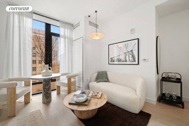 Building Photo - 111 Willoughby St Rental