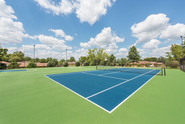 Photo - Lodge of Overland Park Apartments